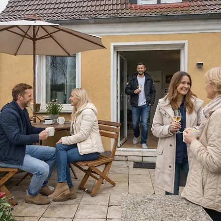 Prázdninový dům Stilvolles Fuer Gruppen Bis 8 Personen In Werderquartier Magdeburk