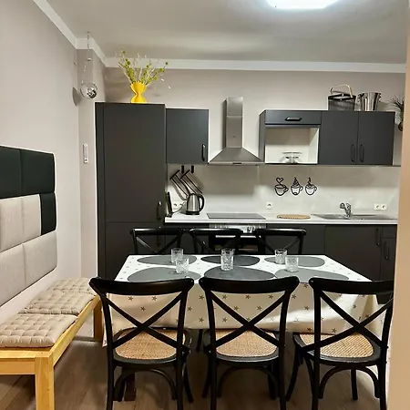 Stilvolles Fuer Gruppen Bis 8 Personen In Werderquartier 펜션 *